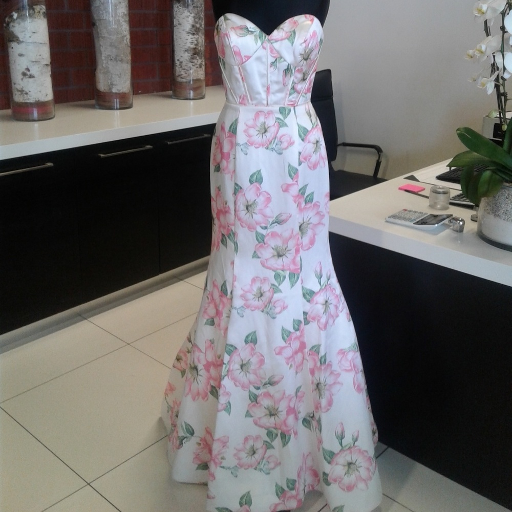 Rachel Allan 7609 White